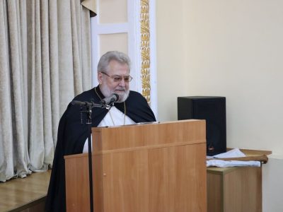 Встреча с настоятелем Храма Воздвижения Креста Господня
