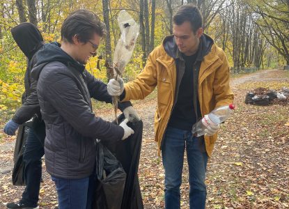 Студенты финансово-экономического факультета приняли участие в акции «Чистая память»