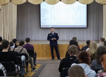В Ставропольском институте кооперации обсудили риски вовлечения молодёжи в экстремистскую и радикалистскую деятельность