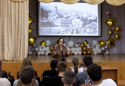 Путешествие в историю веков: первокурсники познакомились с летописью Ставрополя