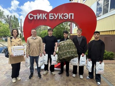 С заботой для наших героев: Ставропольский институт кооперации передал гуманитарную помощь для отправки в зону СВО